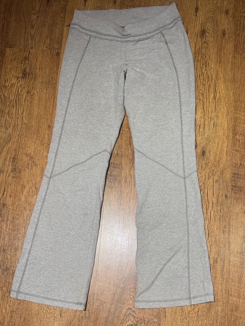 Women’s Old Navy Light Gray Flare Leggings
